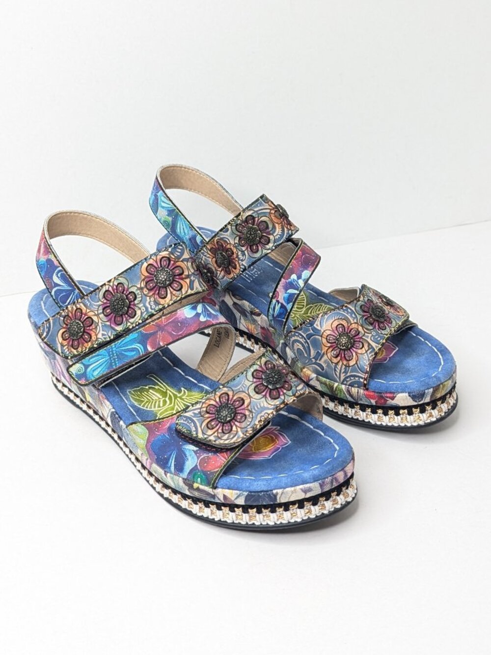 L'Artiste Logane Wedge Sandals Blue Multi Womens 9 (EU 40)